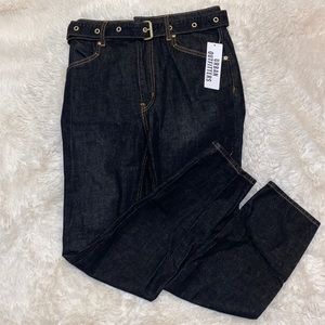 BDG high rise mom jeans NWT